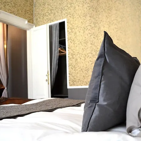 La Casa Del Duca Bed & Breakfast 3*
